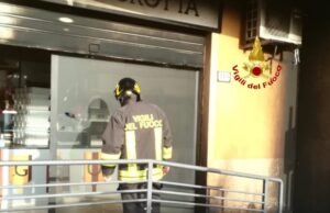Sestu, in fiamme pizzeria: intervento dei Vigili del Fuoco