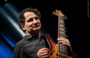 Spettacoli: il trio di John Patitucci in concerto venerdì 23 luglio