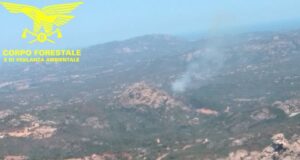 Vasto incendio a Olbia: sul posto 2 elicotteri antincendio