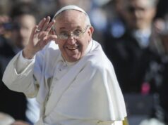 Papa Francesco ricoverato al Gemelli “ancora per qualche giorno”