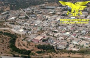 Ancora fiamme a Nuoro: sul posto 3 elicotteri della Forestale e un Canadair