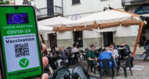 Covid, Confcommercio: ”No al green pass solo per bar e ristoranti”