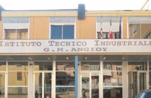 Soppressi i corsi serali a Sassari, i Progressisti: “Così si rischia l’esclusione sociale”