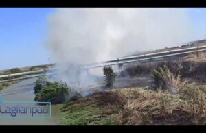 Vasto incendio a Assemini: in azione un elicottero