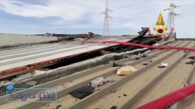 Monserrato, in fiamme deposito: intervento dei Vigili del Fuoco