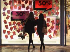 Shopping natalizio anticipato | Scatta la paura del super green pass