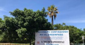 Manifesti novax, Mura-Frailis (Pd): “Esposto in Procura per messaggi pericolosi”