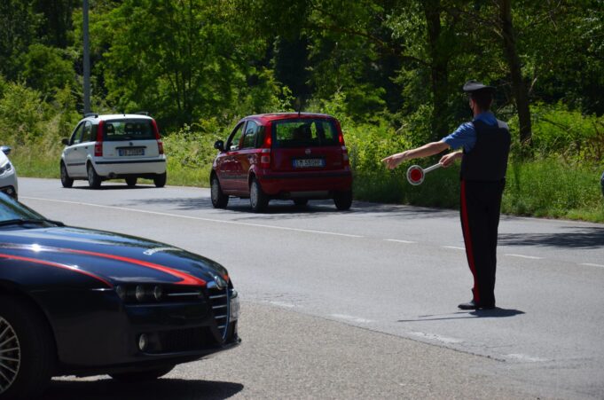 Circola anche se positivo al Covid, denunciato un pensionato di Carbonia