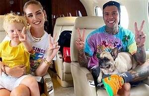 Gossip, tutti pazzi per le vacanze sarde dei Ferragnez in diretta Instagram