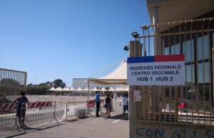 Minorenni, via alla vaccinazione di massa ma a Cagliari è soltanto su prenotazione