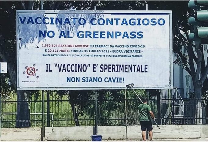 Manifesti no-vax, opposizione all’attacco: “Truzzu smentisca subito le fake news”