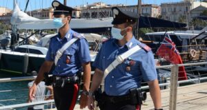 A Muravera un bimbo rischia di annegare in una piscina per adulti