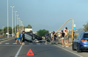 Incidente stradale in viale Poetto, davanti al Lido Mediterraneo