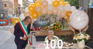 Il sindaco Truzzu omaggia la concittadina centenaria Elisetta Ilot