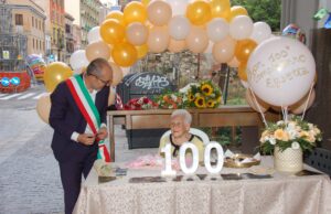 Il sindaco Truzzu omaggia la concittadina centenaria Elisetta Ilot