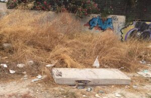 “Via Trentino è un immondezzaio”: appello degli studenti al Comune