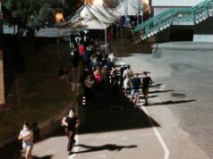 Open Night, la lezione dei ragazzi: oltre mille vaccini tra musica e selfie