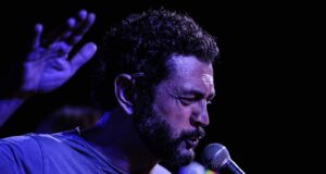 Vinicio Marchioni: “Riscopriamo l’importanza di fallire e perderci”