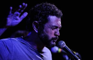 Vinicio Marchioni: “Riscopriamo l’importanza di fallire e perderci”