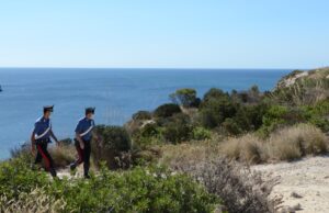 Nora: ristoratore incendia una zona archeologica con la brace del barbecue