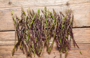 Gli asparagi combattono l’ubriachezza, lo dice la scienza