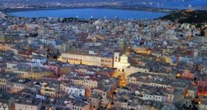 Cagliari vista dal cielo | Lo spettacolo è mozzafiato