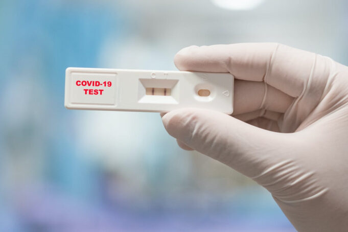 Aumentano ancora i ricoveri: rischio zona gialla da lunedì per la Sardegna