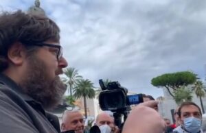 Eutanasia, il partito di Adinolfi presidia l’isola: “No alla morte di Stato”