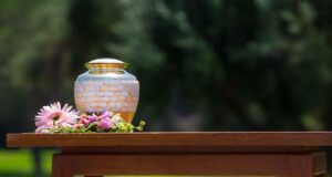 Cremazione a Cagliari in aumento (+25%), il Comune lancia la campagna