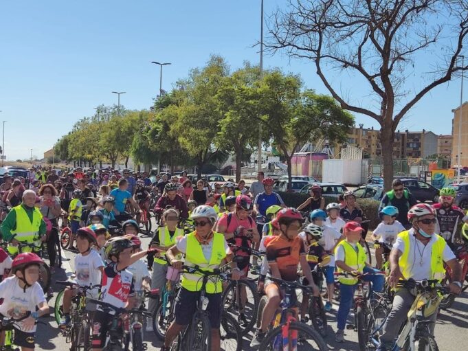 Grande successo per Bimbinbici 2021: cento bambini sulle strade di Quartu