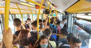 Scuola, Progressisti all’attacco: studenti costretti a viaggiare ammassati