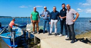 Marceddì, per i pescatori della laguna inizia la transizione al motore elettrico