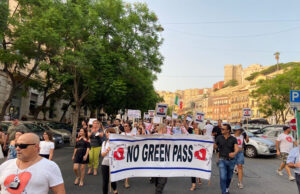 Cortei nopass, stretta del Governo: off limits piazza Garibaldi