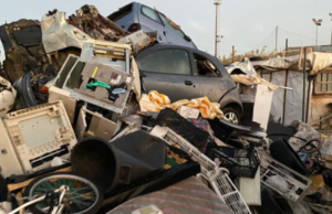Cagliari, la discarica di via San Paolo in fiamme