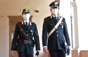 Guida sotto effetto di cocaina e fa un incidente, patente sospesa