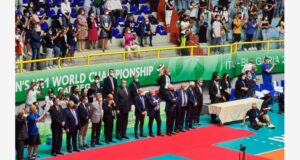 Mondiali di Volley, la foto che imbarazza: solo uomini ai vertici del mondo sportivo