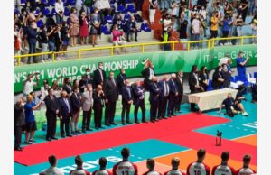 Mondiali di Volley, la foto che imbarazza: solo uomini ai vertici del mondo sportivo
