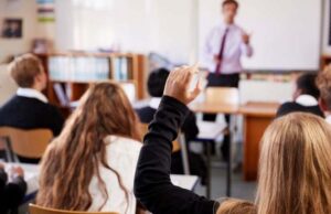In Sardegna tanti giovani lasciano la scuola, ma l’indice dei lettori mostra un’altra realtà