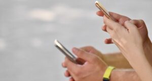 Galeotta fu la chat: anche i giovanissimi vogliono tradire