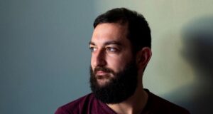 Vasco Brondi: “L’intrattenimento è l’eroina del nostro tempo”