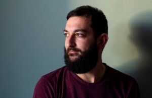 Vasco Brondi: “L’intrattenimento è l’eroina del nostro tempo”