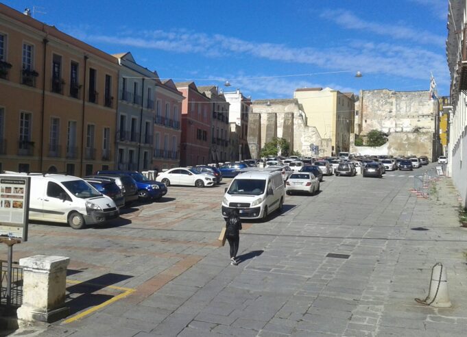 Piazza Palazzo, da divieto di sosta a parcheggio multipiano