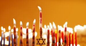 Gli ebrei cagliaritani festeggiano l’inizio di Chanukkah