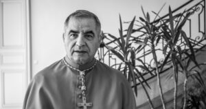 Il ritorno | Il cardinale Becciu celebra la messa per il santo Antioco