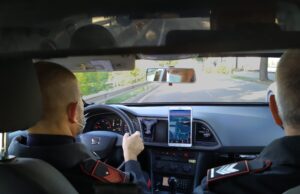 Decimomannu, rompe il finestrino dell’auto e ruba il portafoglio