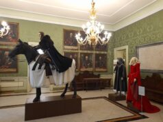 Palazzo Regio, in mostra gli abiti della Cagliari medievale pisana