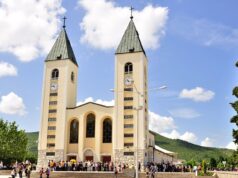 Salgono a 200 i pellegrini sardi positivi | Allarme per la variante Delta Plus