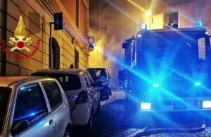 Incendio in una cantina del centro storico di Cagliari