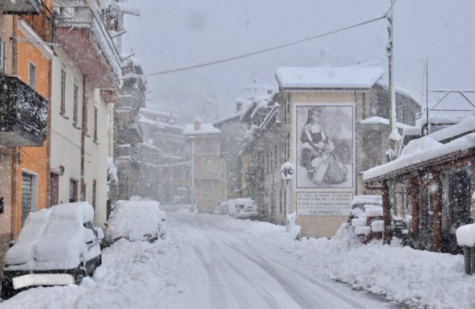 Neve in Sardegna, oltre 7mila cittadini rimasti senza elettricità