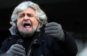 Grillo contro Todde, che bordate! Il comico sfotte: “Torniamo al carbone”